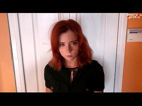 ❤️ La guàrdia de seguretat va castigar a una dona bonica per robar - Cum a la boca ❤️❌ Vídeo de sexe a nosaltres ️❤